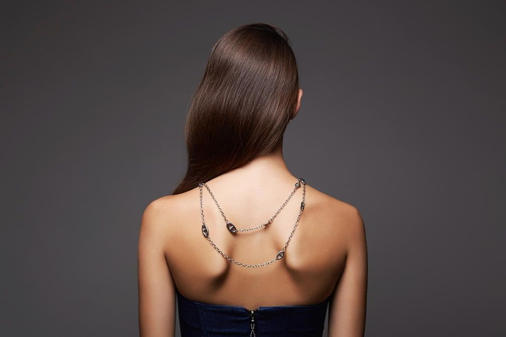 collier dos
